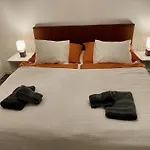 Apartman Apartment Rosnicka, Private Parking & 24H Checkin With Balcony And Ac Pozsony
