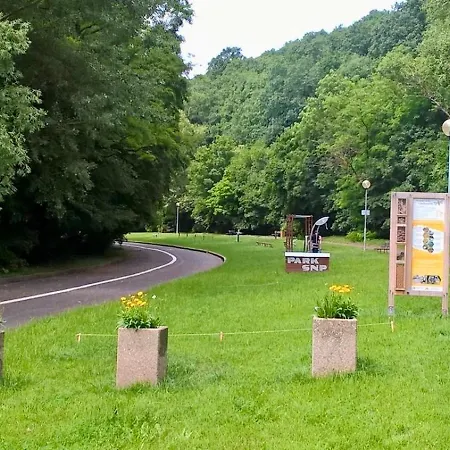 Rosnicka, Perfect Location With 24h Checkin, Balcony, Ac & Free Parking Apartament Bratysława