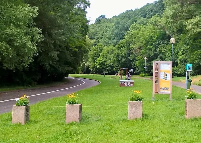 Rosnicka, Perfect Location With 24h Checkin, Balcony, Ac & Free Parking Lägenhet Bratislava