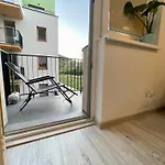 Διαμέρισμα Rosnicka, Private Parking & 24h Checkin With Balcony And Ac Μπρατισλάβα