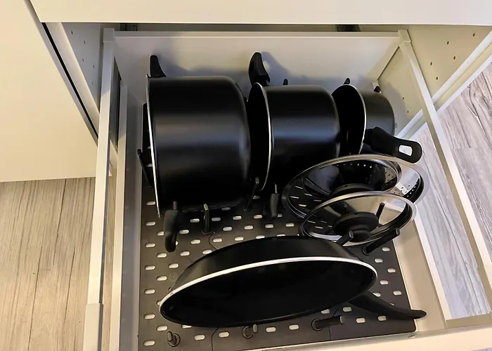 Rosnicka, Perfect Location With 24h Checkin, Balcony, Ac & Free Parking Apartman *