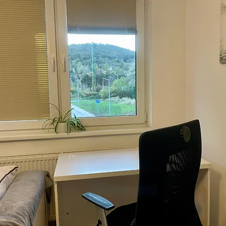 Διαμέρισμα Rosnicka, Private Parking & 24h Checkin With Balcony And Ac *