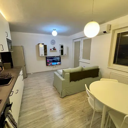 Rosnicka, Private Parking & 24h Checkin With Balcony And Ac *
